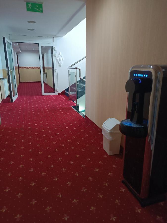 Amigo Hotel ซูเลยูแวค ภายนอก รูปภาพ